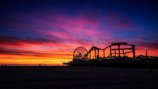 Pacific Park, Santa Monica State Beach, California, United States (© EXTREME-PHOTOGRAPHER/Getty Images)