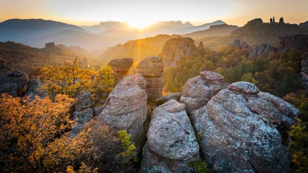 Belogradtschik-Felsen, Bulgarien (© EvaL Miko/Shutterstock)