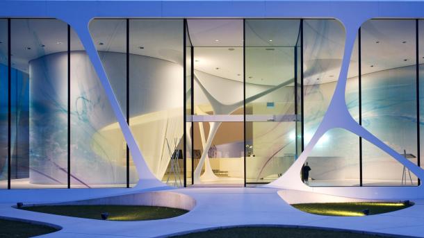 Leonardo Glass Cube, Bad Driburg, Nordrhein-Westfalen (© Nathan Willock-VIEW/Alamy Stock Foto)