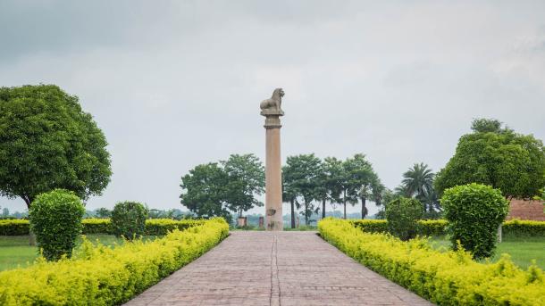 Ashoka pillar, Kutagarasala Vihara, Vaishali, Bihar (© Memoryfor/Shutterstock)