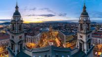 Christmas market, St. Stephen's Basilica, Budapest, Hungary 