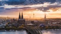 Skyline von Köln im Sonnenuntergang, Nordrhein-Westfalen 