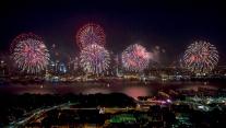 Fireworks over the Hudson River on the Fourth of July, New York 