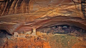 【2016-10-03】 封存的印第安文明 绮丽峡谷国家遗迹的悬崖屋，美国亚利桑那州 (© Design Pics/Offset)