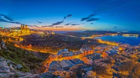 梅利哈俯视视图，马耳他 (© Zoltan Gabor/Alamy)(2017-07-31)