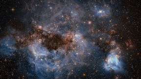 【2020-04-24】 由哈勃太空望远镜拍摄的大麦哲伦星云 (© ESA/Hubble/NASA)