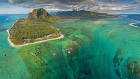 莫纳布拉班特山，毛里求斯 (© Hemis/Alamy)(2021-02-24)