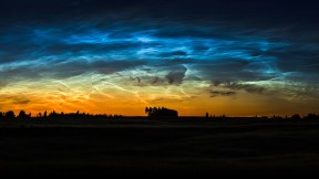 【2022-07-31】 夜光云 立陶宛的夜光云 (© ljphoto7/Getty Images)