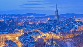 静谧的伯尔尼古城区，瑞士 (© Xantana/Getty Images)(2022-02-10)