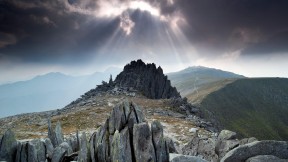 Castell y Gwynt，格莱德法赫山，雪墩山国家公园，英国北威尔士 (© Alan Novelli/Alamy Stock Photo)(2023-10-19)