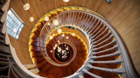 塞西尔布鲁尔楼梯，伦敦，英国 (© Yiran An/Getty Images)(2023-03-25)
