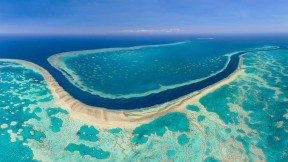 【2023-06-01】 大堡礁，澳大利亚 大堡礁的航拍图，澳大利亚 (© AirPano LLC/Amazing Aerial Agency)