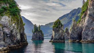 阿拉斯加基奈峡湾国家公园尖顶湾, 阿拉斯加州苏厄德, 美国 (© Wander Photography/Getty Images)(2025-04-24)