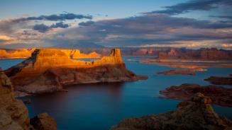Alstrom Point, Lake Powell, Utah, United States (© T.M. Schultze/TANDEM Stills + Motion)