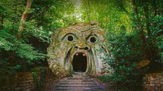 Orcus sculpture in the Gardens of Bomarzo in Bomarzo, Italy (© Scott Wilson/Alamy)