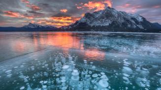 Abraham Lake, Alberta, Kanada (© Basic Elements Photography/Getty Images)