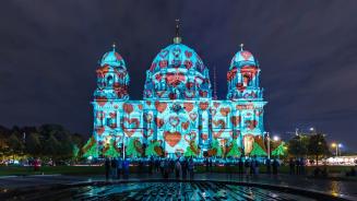 Berliner Dom in Herz-Illumination, Tag der Lichter, Berlin (© fhm/Getty Images)
