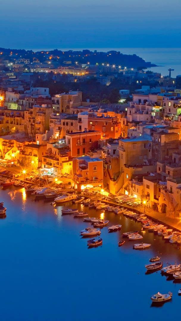 普罗奇达岛，意大利那不勒斯湾 (© Frank Chmura/age fotostock)