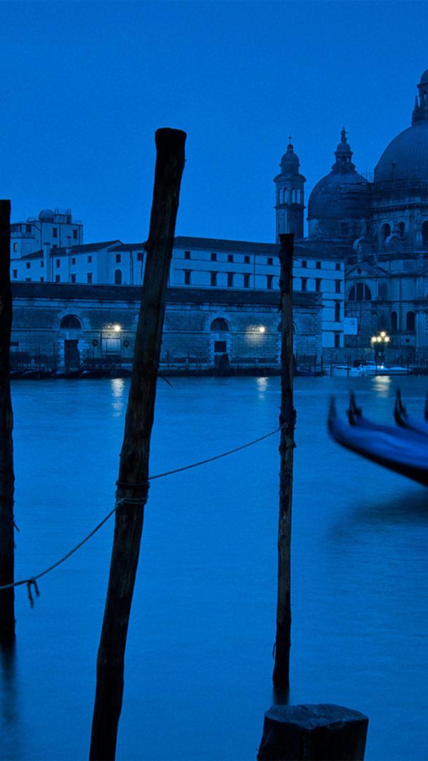 大运河和安康圣母圣殿,意大利威尼斯 (© Jim Richardson/Offset by Shutterstock)