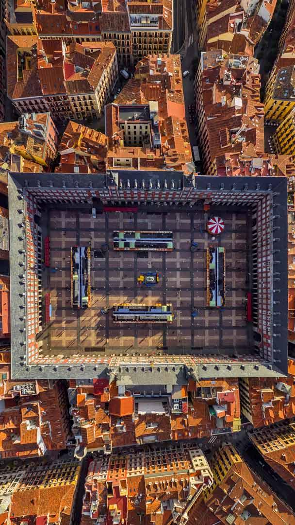 Luftaufnahme der Plaza Mayor, Madrid, Spanien (© AirPano LLC/Amazing Aerial Agency)