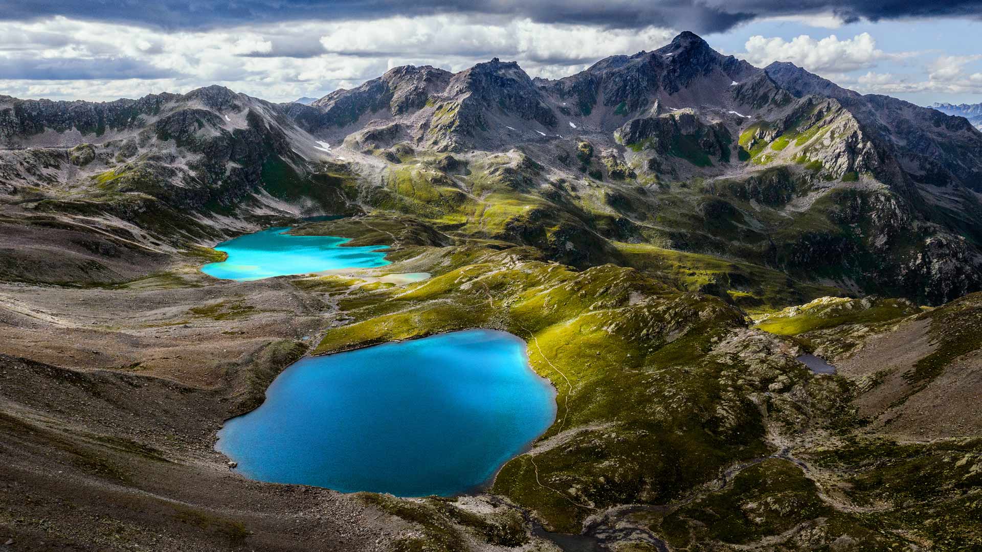 阿尔卑斯山脉锡尔夫雷塔山的约里森湖，瑞士
