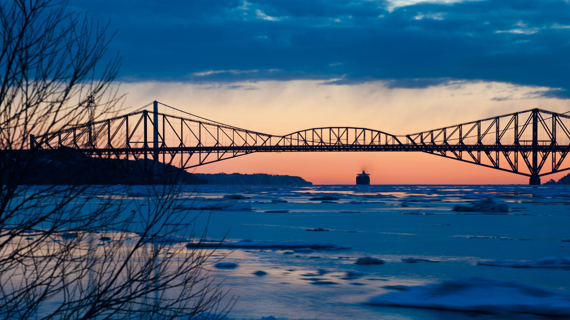 魁北克大桥，加拿大