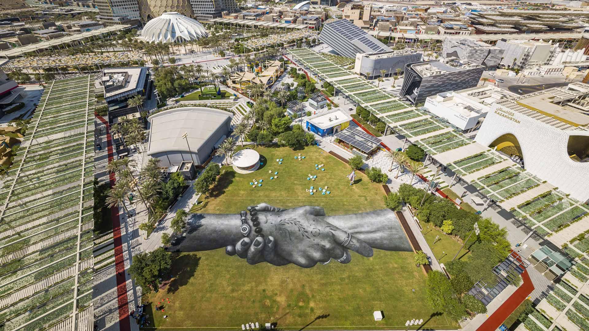 Friendship without borders